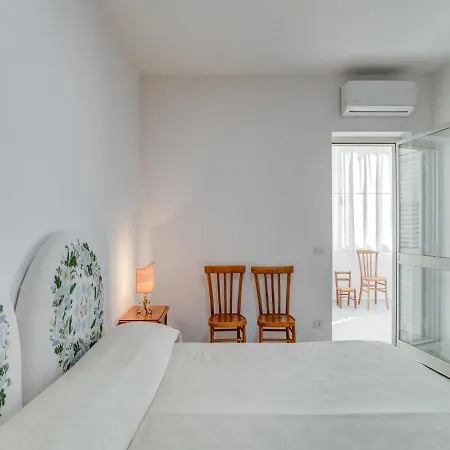 Belvilla By Oyo La Casa Di Laura Apartment *